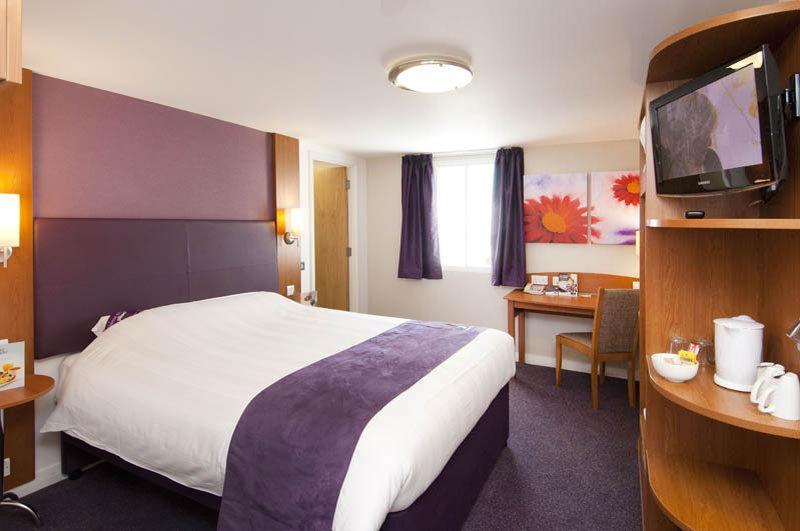 Premier Inn Bristol East Emersons Green Coalpit Heath Екстериор снимка